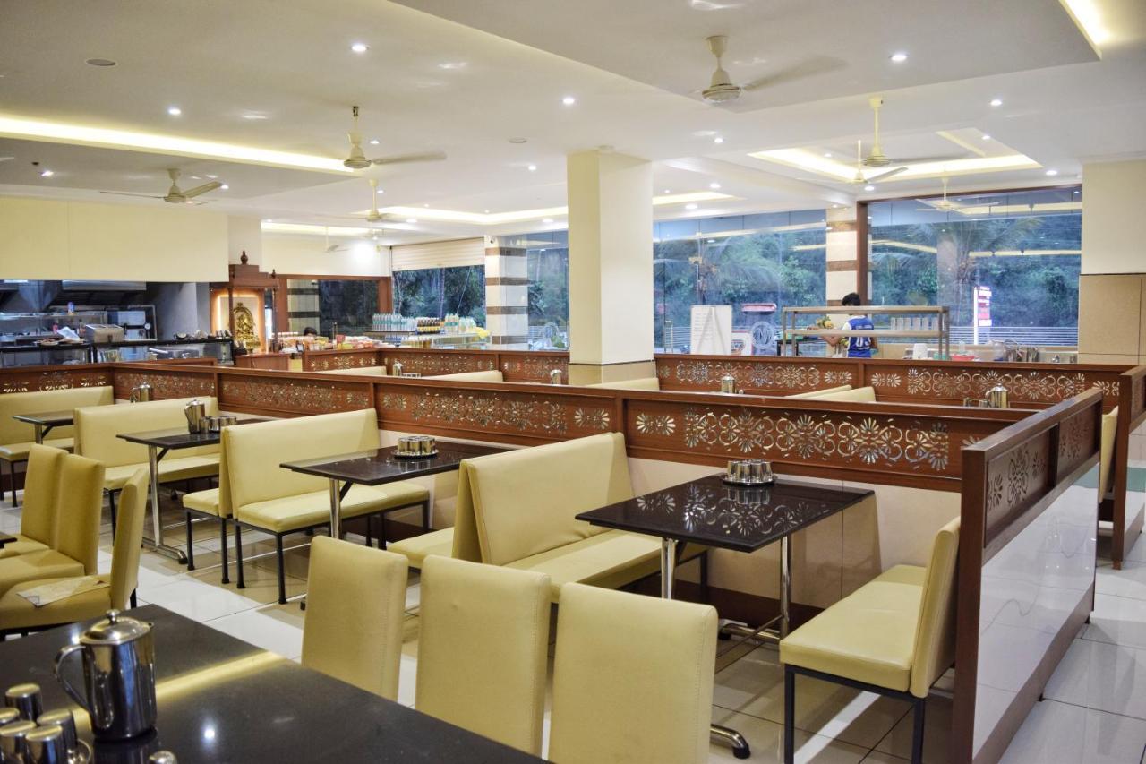 Bhramari Nest Hotel Subrahmanya Ngoại thất bức ảnh