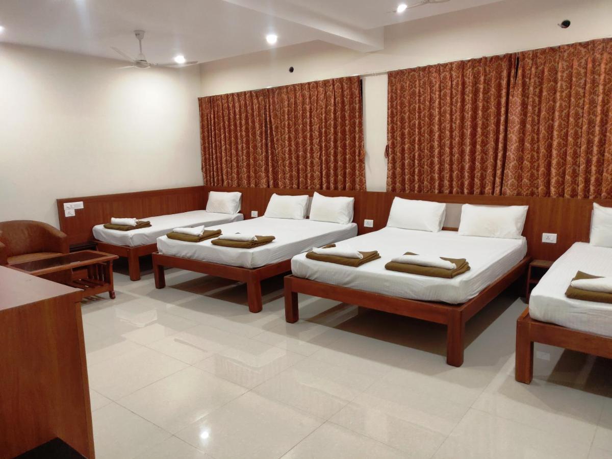 Bhramari Nest Hotel Subrahmanya Ngoại thất bức ảnh