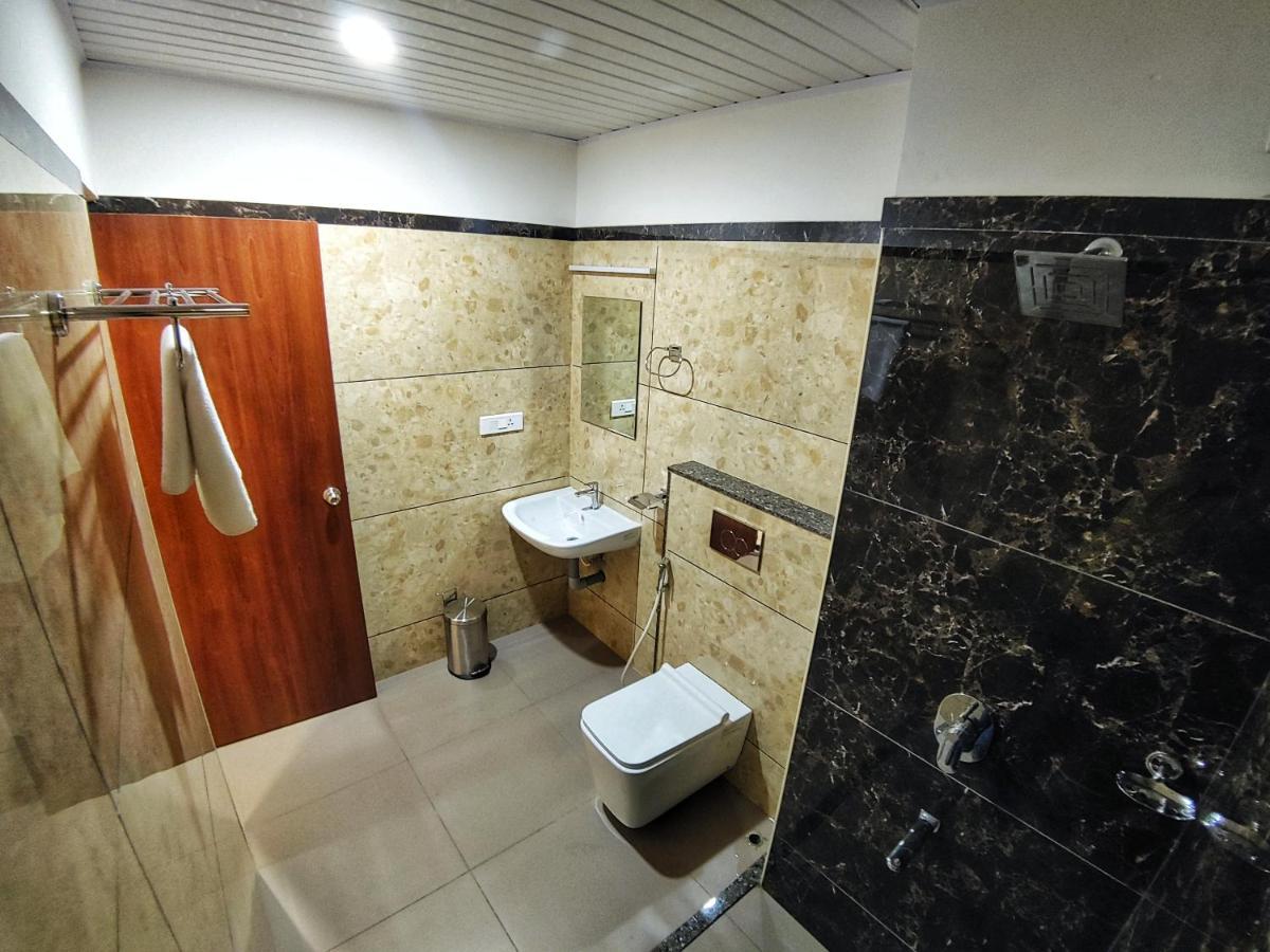Bhramari Nest Hotel Subrahmanya Ngoại thất bức ảnh