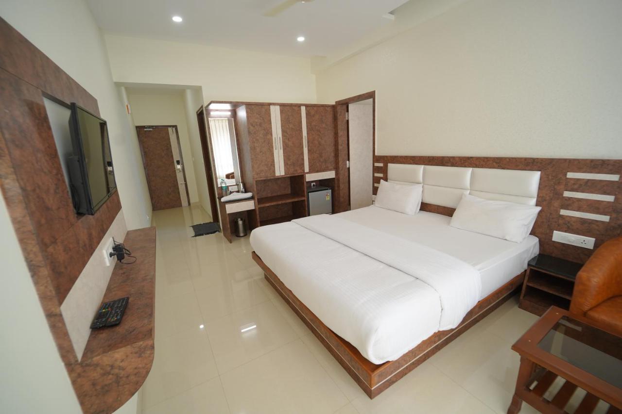 Bhramari Nest Hotel Subrahmanya Ngoại thất bức ảnh