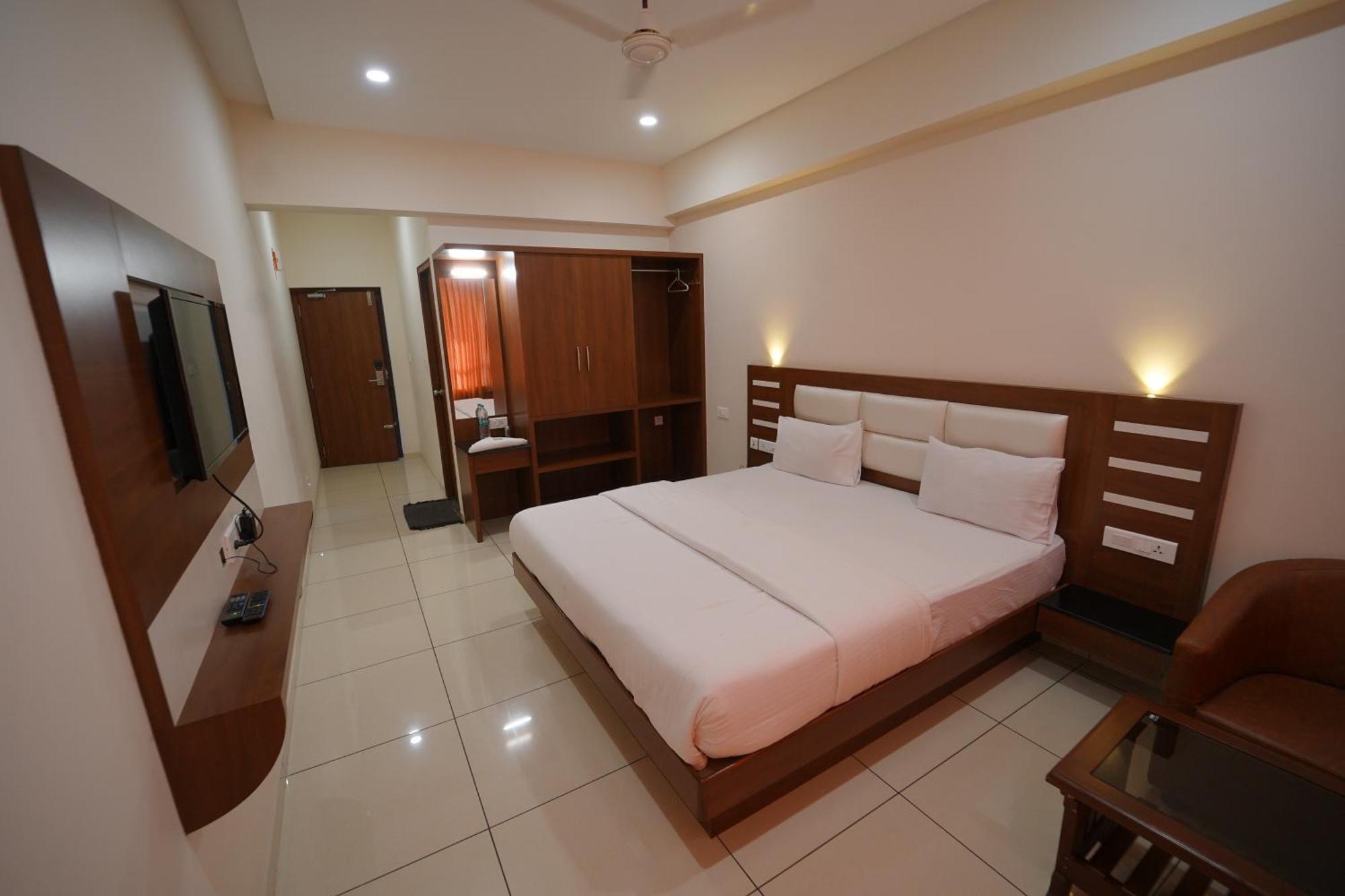 Bhramari Nest Hotel Subrahmanya Ngoại thất bức ảnh